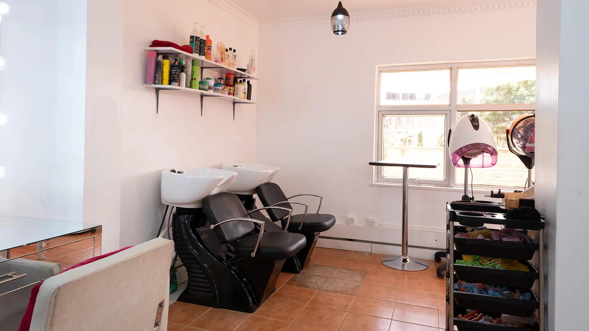Phoina Beauty Services